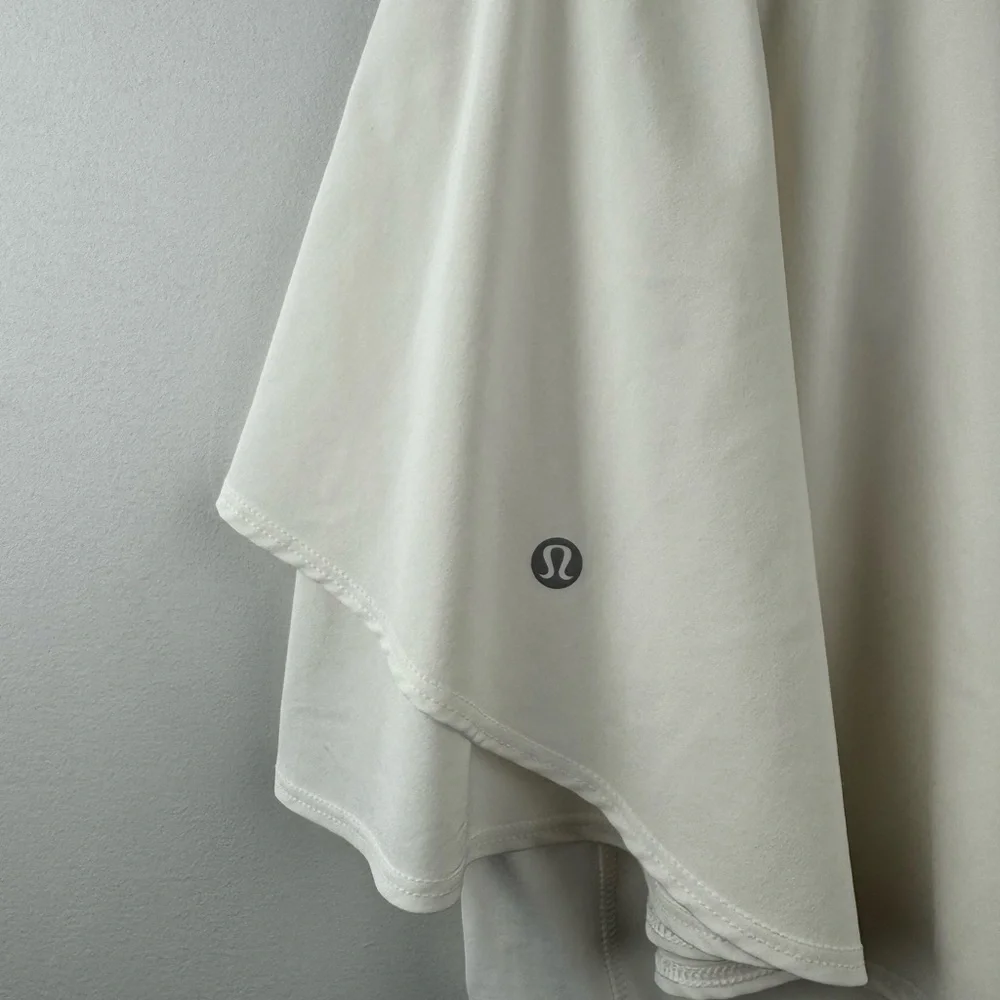 Lululemon Women Court Rival Long HR White Skirt‎ Size 6